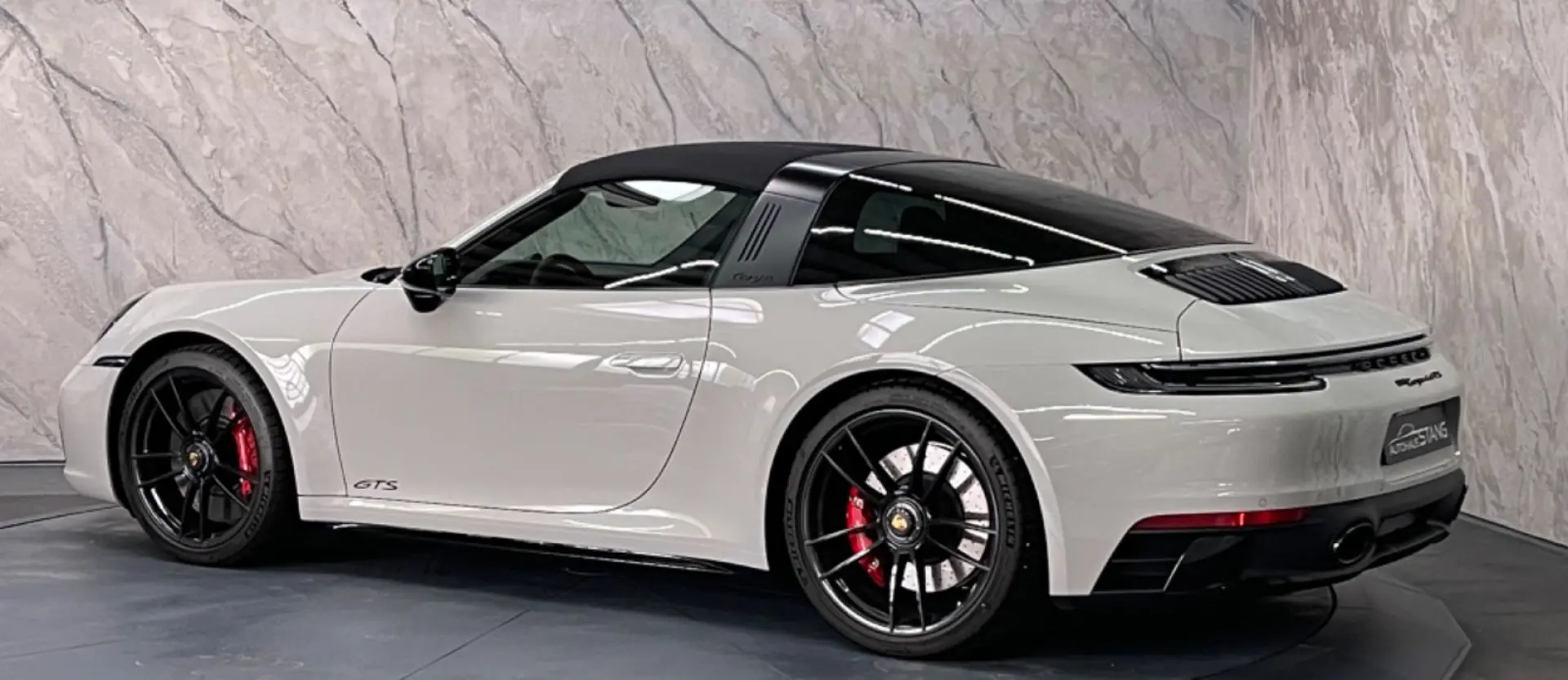 911 Targa 4 GTS+Alcantara+Garantie+Wenig KM+