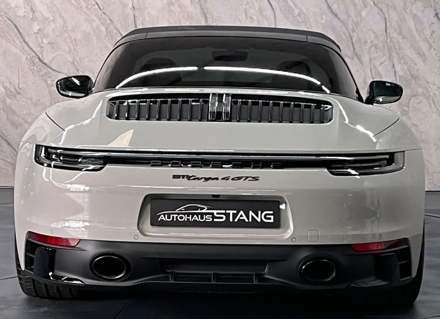 911 Targa 4 GTS+Alcantara+Garantie+Wenig KM+