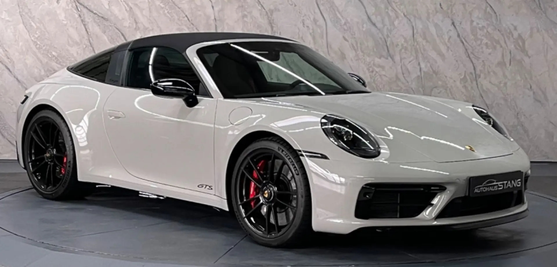 911 Targa 4 GTS+Alcantara+Garantie+Wenig KM+