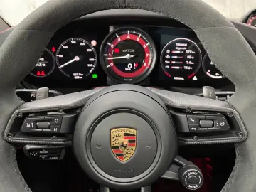911 Targa 4 GTS+Alcantara+Garantie+Wenig KM+