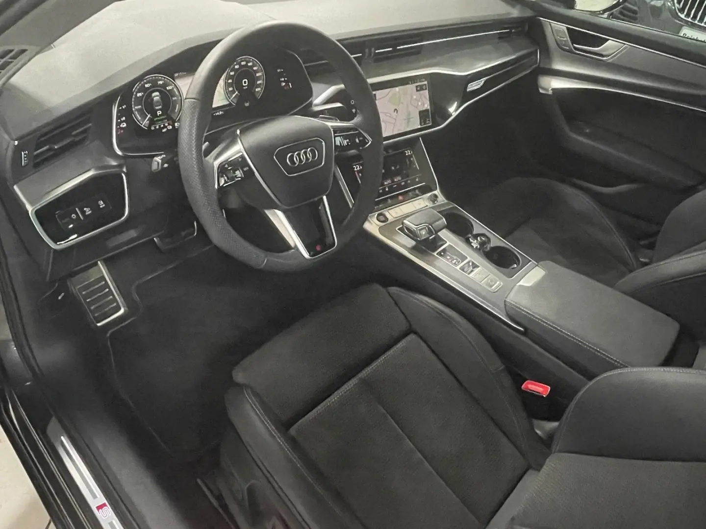 Audi A6 55 TFSI e quattro S LINE PANO AHK