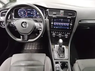 Golf-7 1.5 TSI Highline AID ACC RfK PDC Shz