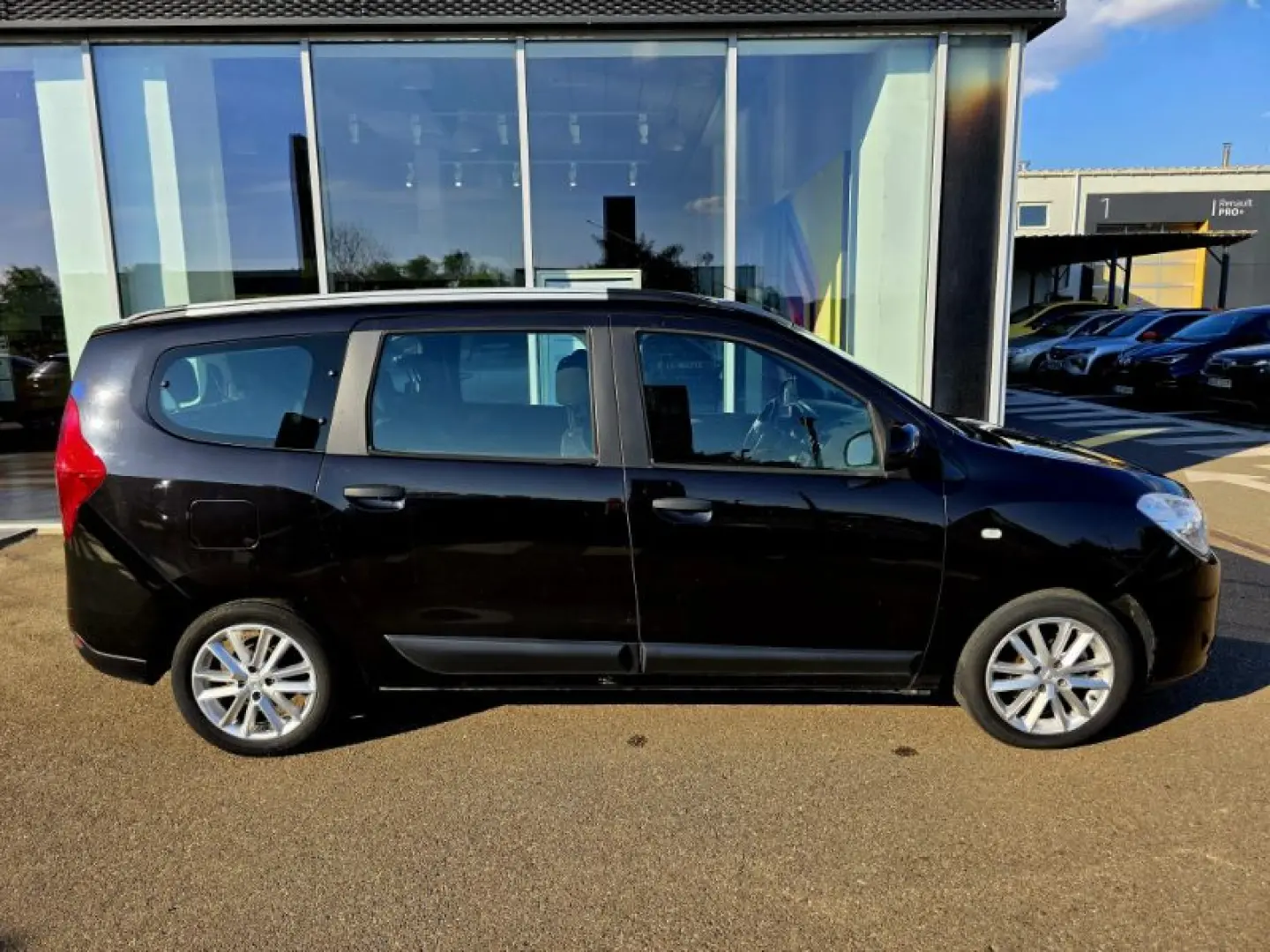 DACIA LODGY 1.3 TCe 130HP Techroad 7L