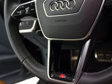 Audi A6 55 TFSI e S-Tr. Quat. Avant~3xS-LINE