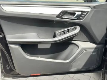 Macan Turbo  Bose Luft Pano