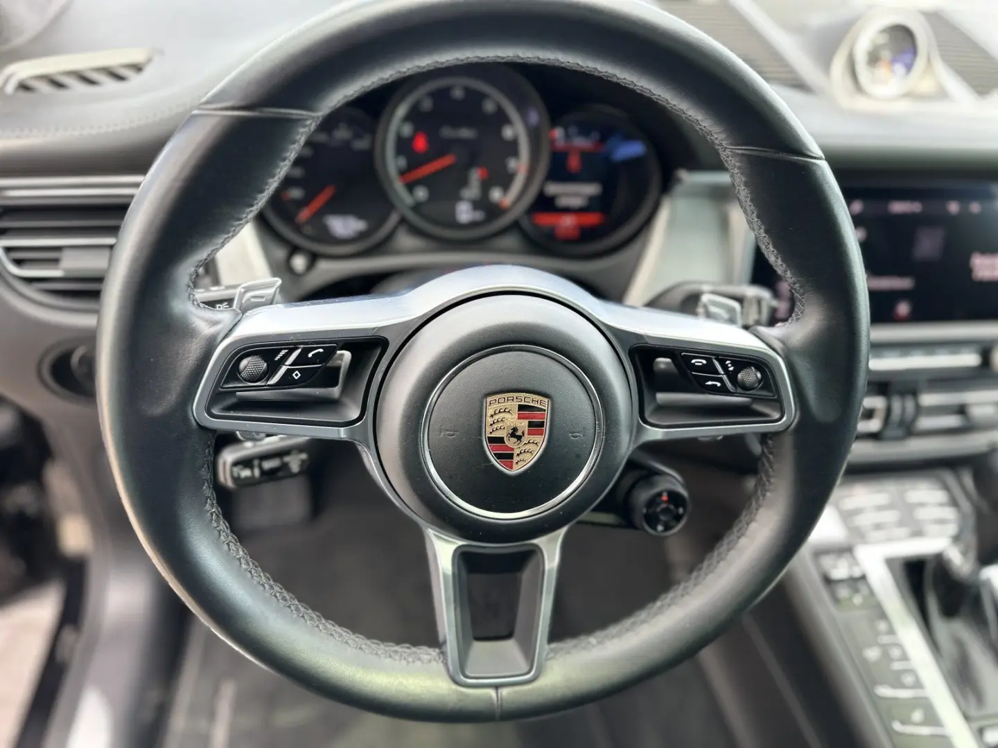Macan Turbo  Bose Luft Pano