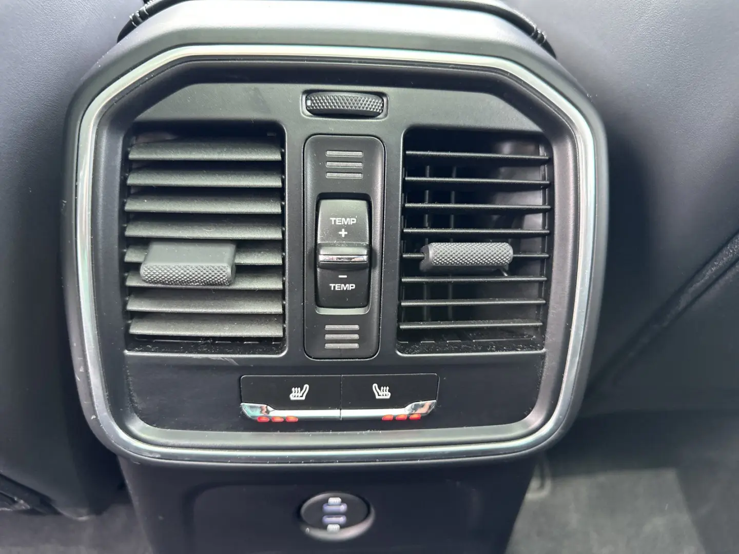 Macan Turbo  Bose Luft Pano