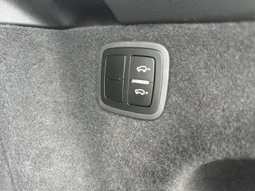 Macan Turbo  Bose Luft Pano