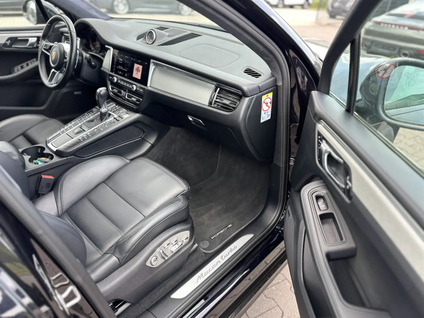 Macan Turbo  Bose Luft Pano