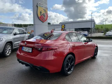 Giulia 2.0 Turbo 16V Q4 Veloce NAVI/SHZ/KAMERA