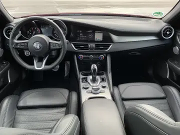Giulia 2.0 Turbo 16V Q4 Veloce NAVI/SHZ/KAMERA