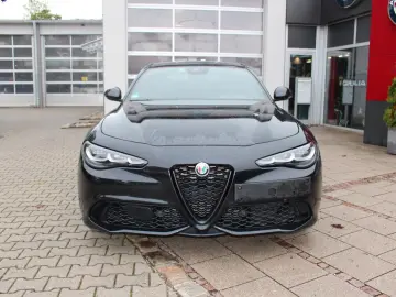Giulia Competizione Q4 Werksgarantie 04-27