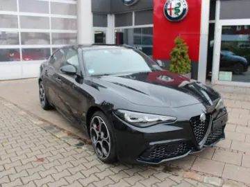 Giulia Competizione Q4 Werksgarantie 04-27