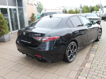 Giulia Competizione Q4 Werksgarantie 04-27