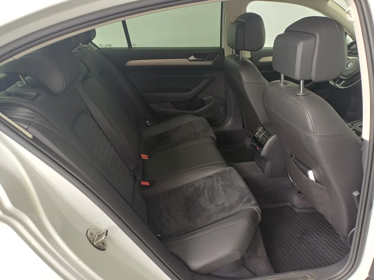VW Passat Highline 2.0 TDI DSG 4Mot