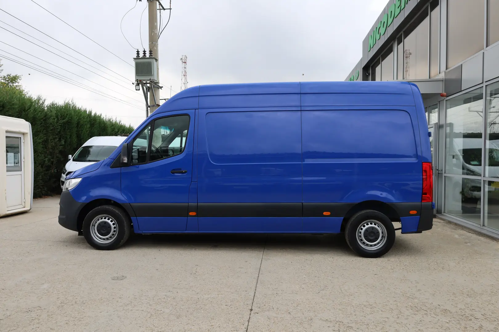 Mercedes-Benz Sprinter L2H2 2.2 D 114 CP