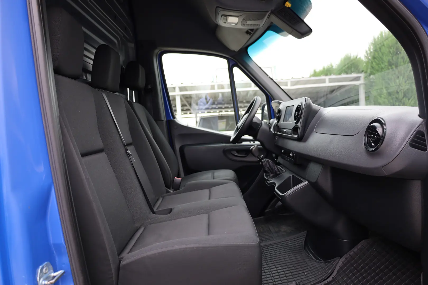Mercedes-Benz Sprinter L2H2 2.2 D 114 CP