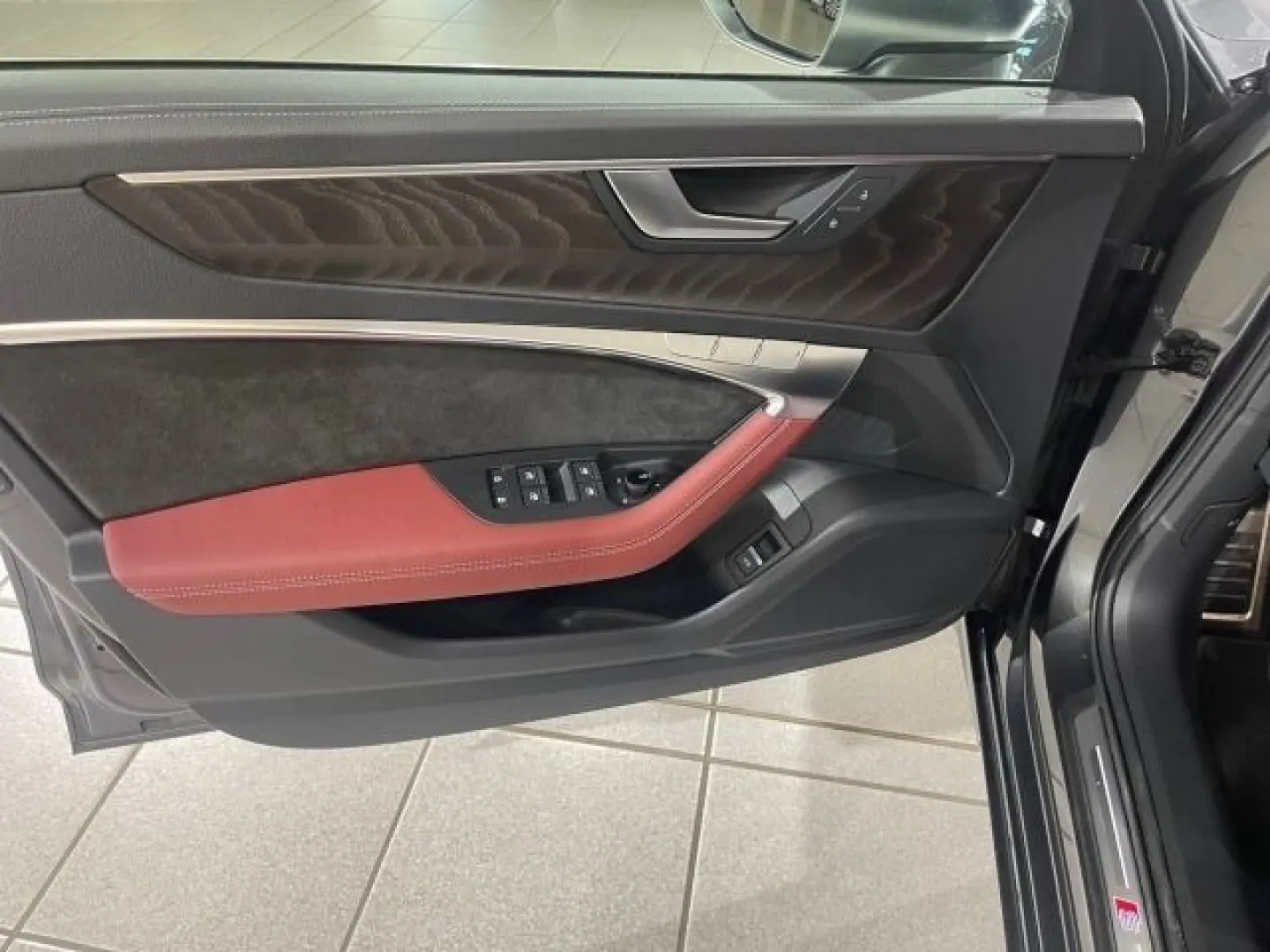 Audi S6 Limousine TDI 253(344) kW(PS) tiptronic