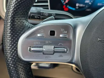 GLE 350de 4M AMG  AHK PANO STNDHZ BURMES SZBLF L