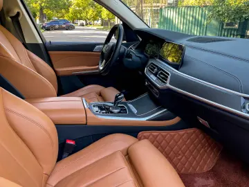 BMW X7 xDrive 40i Mild Hybrid