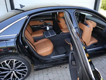 Audi A8L 60 TFSIe lang exclusive
