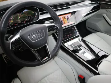 Audi A8L 60 TFSIe lang FULL EXCLUSIVE