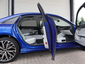 Audi A8L 60 TFSI V8 quattro lang exclusive