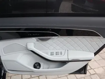 A8L 60 TFSI e lang FULL EXCLUSIVE