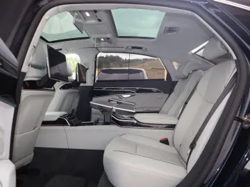 A8L 60 TFSI e lang FULL EXCLUSIVE