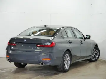318i Sport+ M Shadow Leder DrivingAs Widescreen
