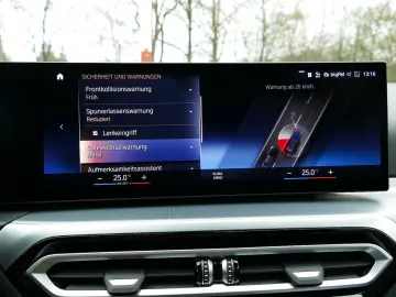 318i Sport+ M Shadow Leder DrivingAs Widescreen