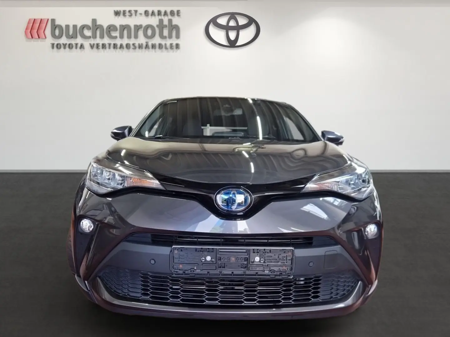 C-HR Hybrid Team D. 1.8 +Allwetterräder + Navi