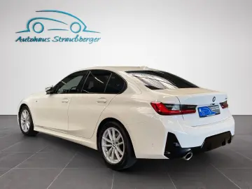 320i Lim. LCI II M-Sport ACC HiFi 360° NP:70.000