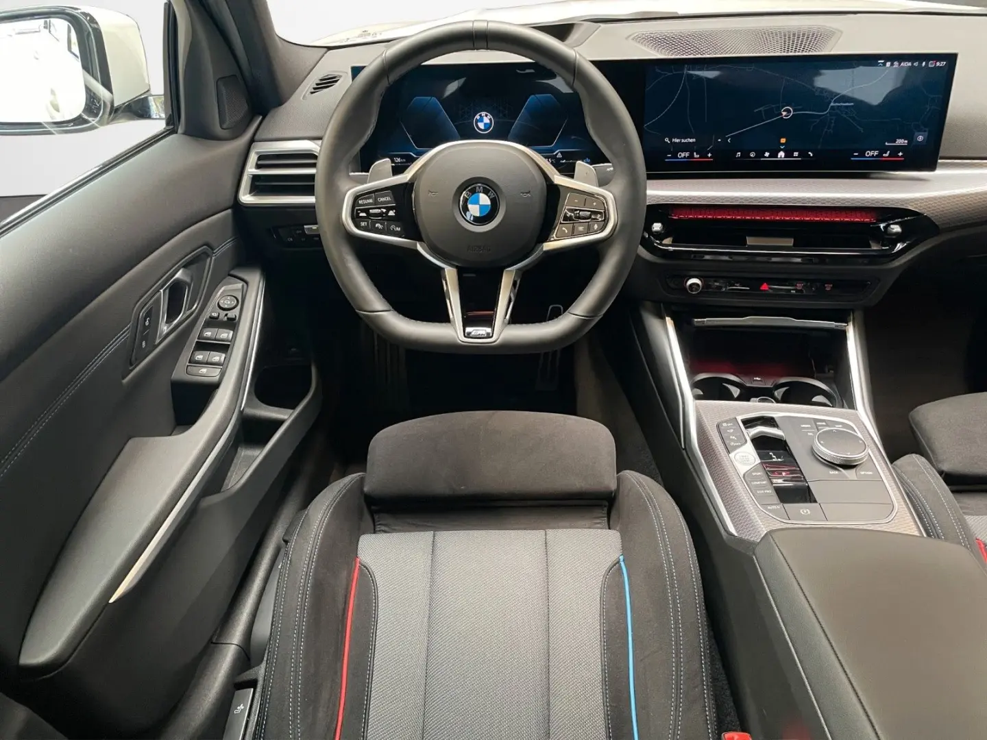 320i Lim. LCI II M-Sport ACC HiFi 360° NP:70.000