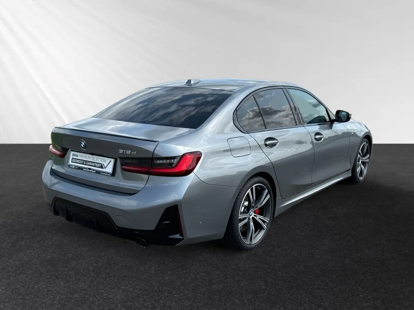 318d M Sport Pro|19