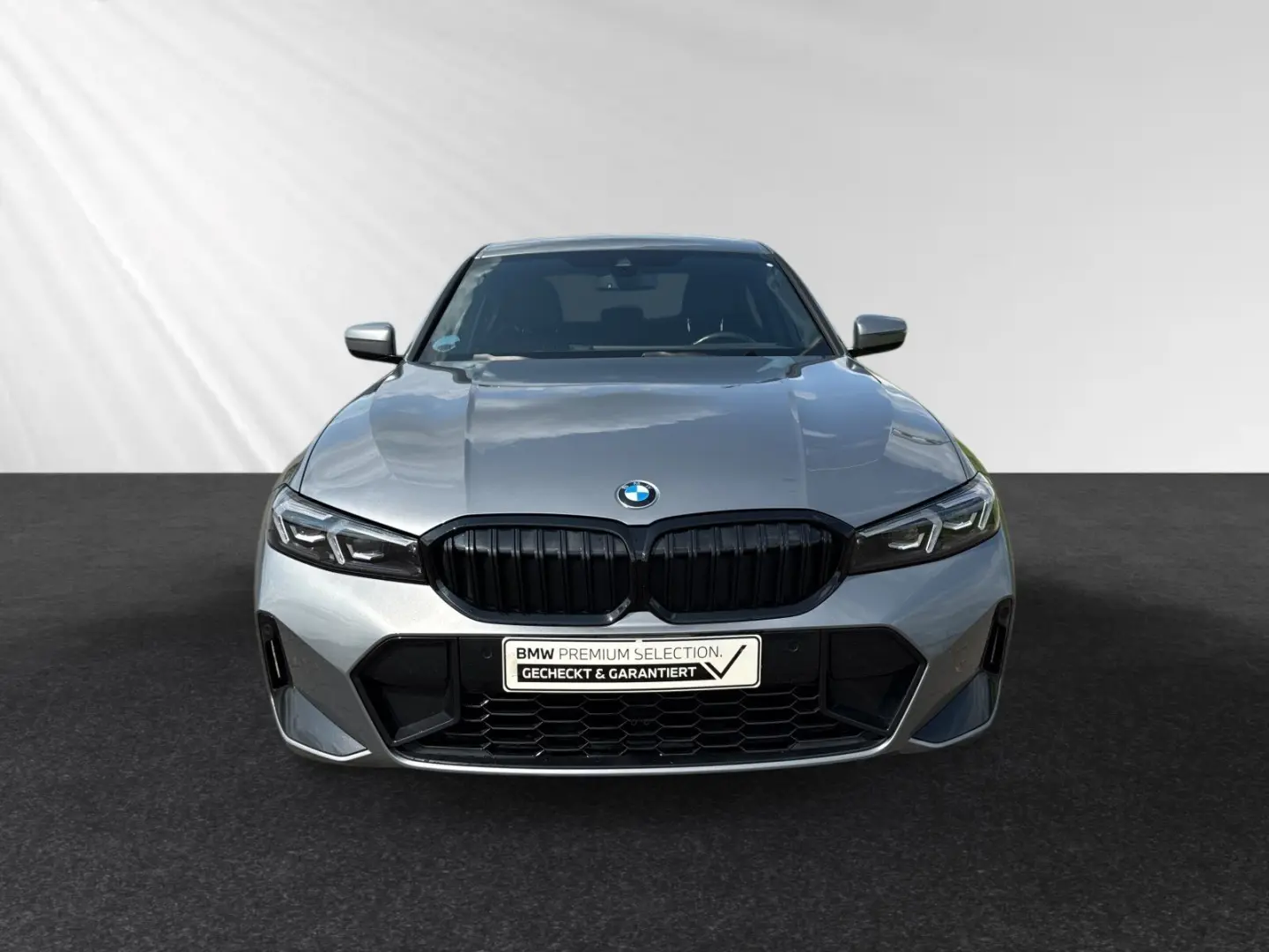 318d M Sport Pro|19