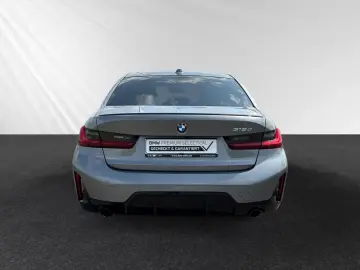 318d M Sport Pro|19
