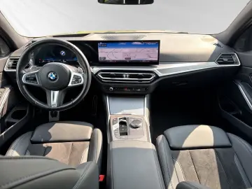 318d M Sport Pro|19