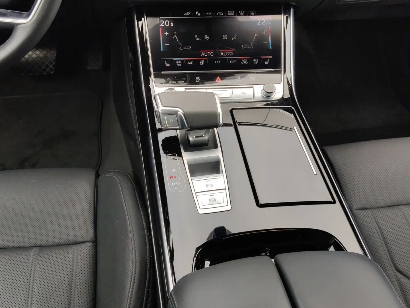 A8 Lang 60 TFSIe quattro 360°*Air*Pano*Massage