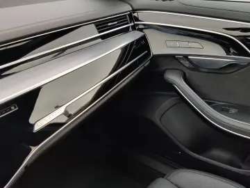 A8 Lang 60 TFSIe quattro 360°*Air*Pano*Massage