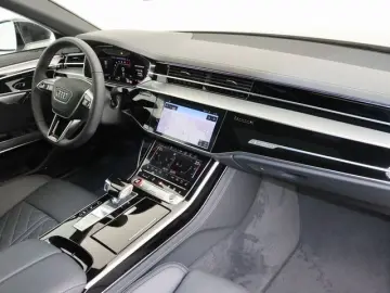 S8 4.0 TFSI quattro 360° MATRIX-LED PANO STANDHZ