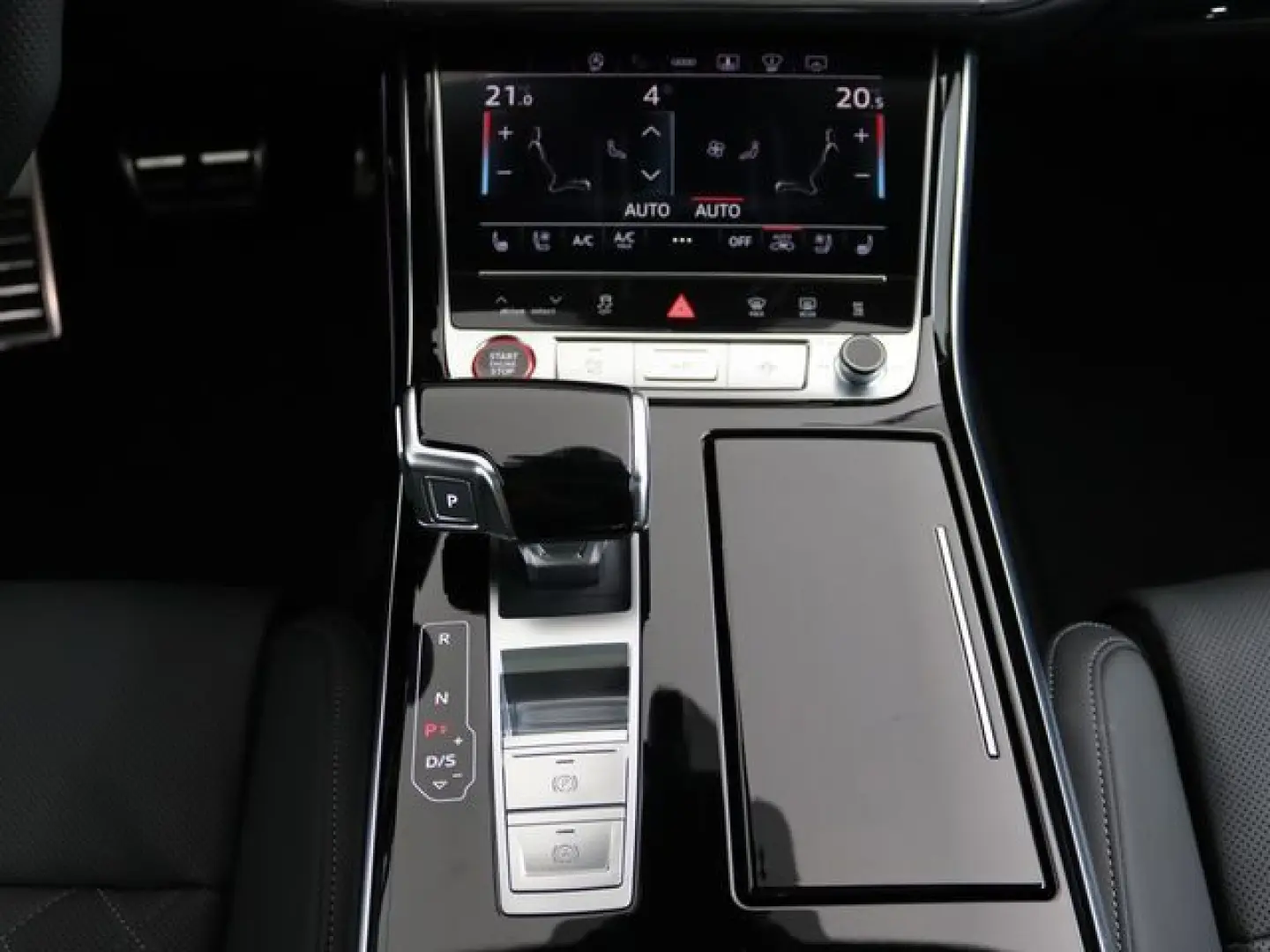S8 4.0 TFSI quattro 360° MATRIX-LED PANO STANDHZ