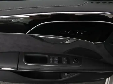 S8 4.0 TFSI quattro 360° MATRIX-LED PANO STANDHZ