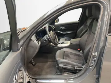 320xd M Sport ACC HiFi RFK SHZ Driving Assistant