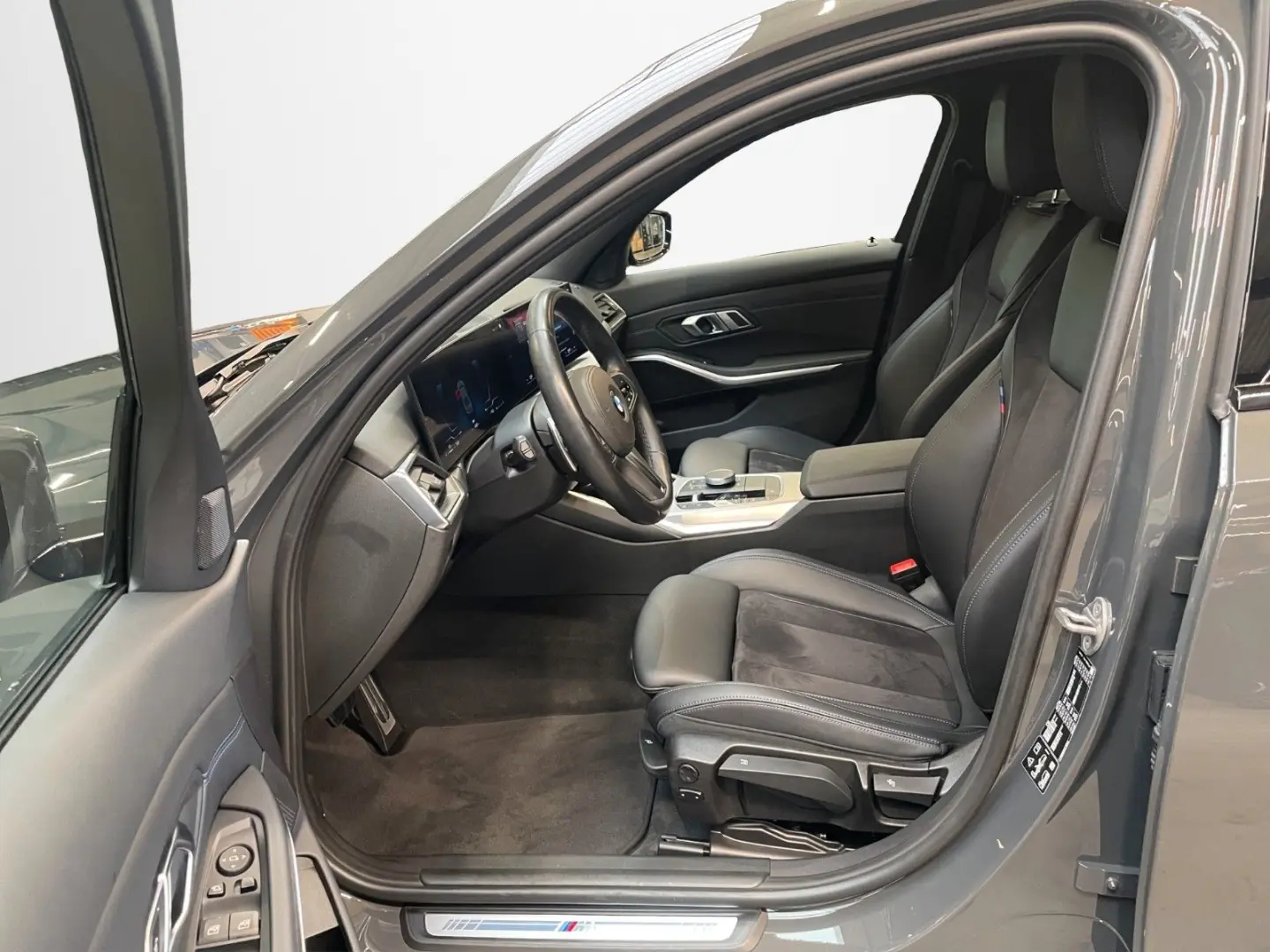 320xd M Sport ACC HiFi RFK SHZ Driving Assistant