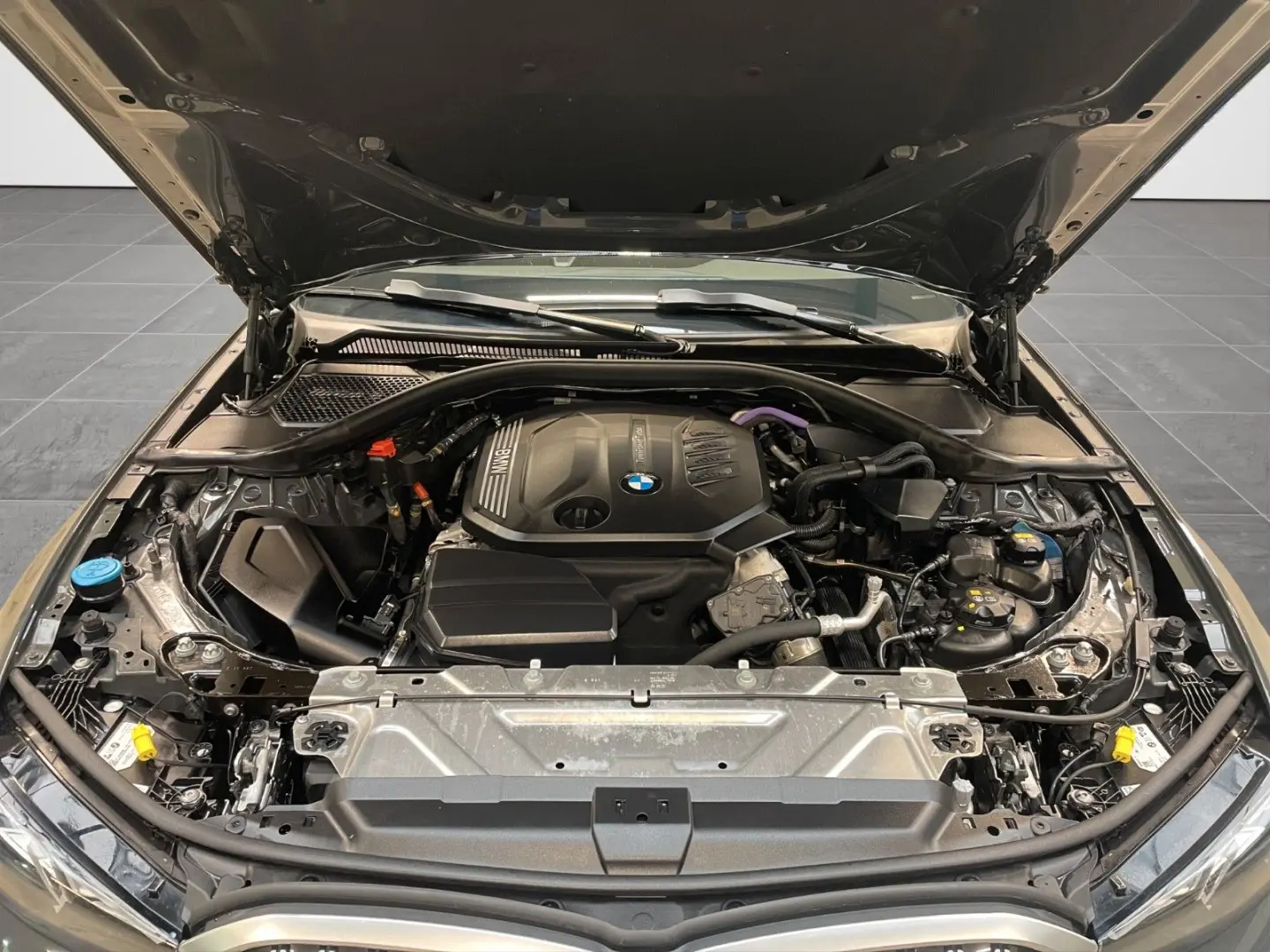 320xd M Sport ACC HiFi RFK SHZ Driving Assistant