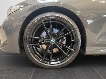 320xd M Sport ACC HiFi RFK SHZ Driving Assistant