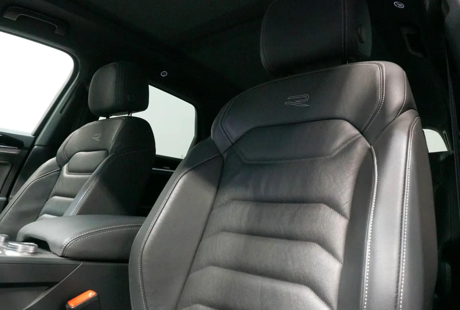 Touareg R-Line 4Motion 3.0 TDI*PANO*LUFT*360°AHK