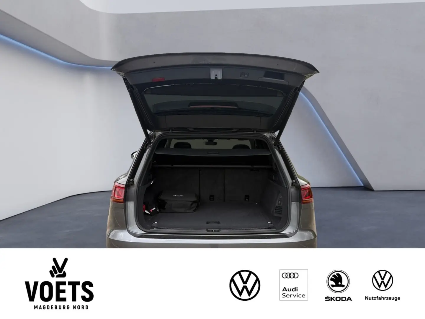 Touareg eHybrid  R 4Motion  MATRIX+NAVI+HUD+AHK+