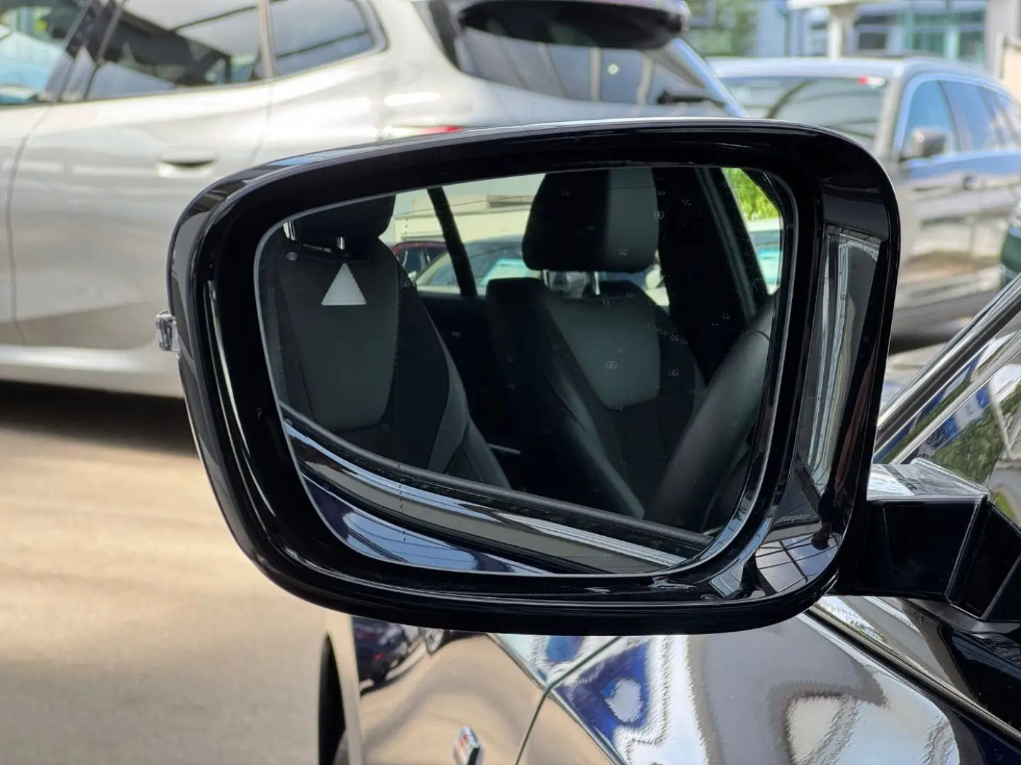 318i Lim. M-Sport HUD/RFK GARANTIE bis 06/2029
